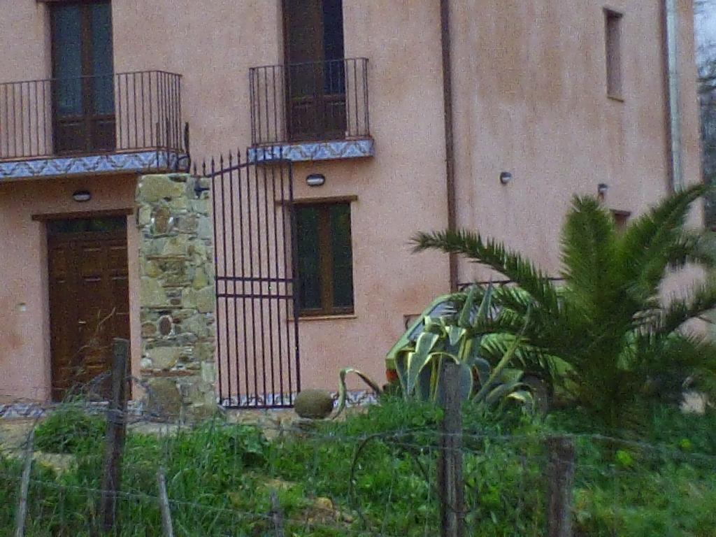 Agriturismo San Pietro Ганджи Экстерьер фото